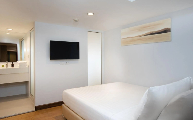 Nantra Sukhumvit 39 Hotel