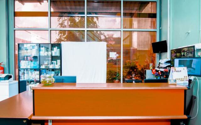 OYO 816 Hotel De Kiara