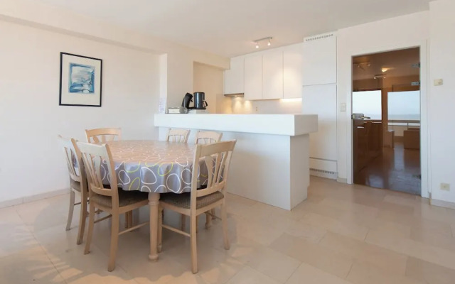Apartment in Middelkerke With Sea Views