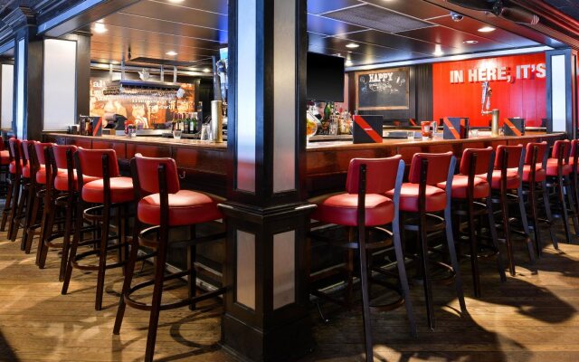 Holiday Inn Express & Suites Buffalo Downtown - Medical CTR by IHG