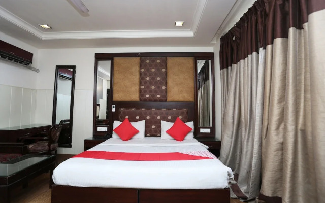 The Grand Hotel by OYO Rooms