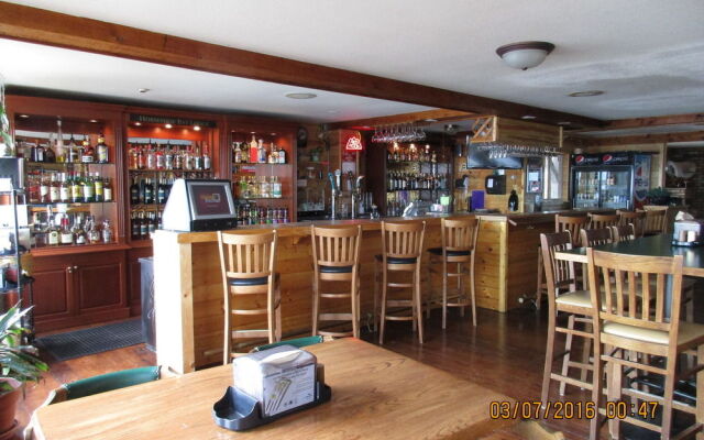 Horseshoe Bay Lodge