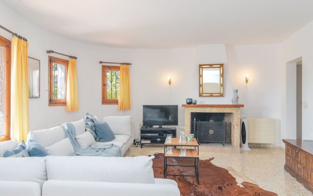 Luxurious Villa with Private Swimming Pool in Benissa