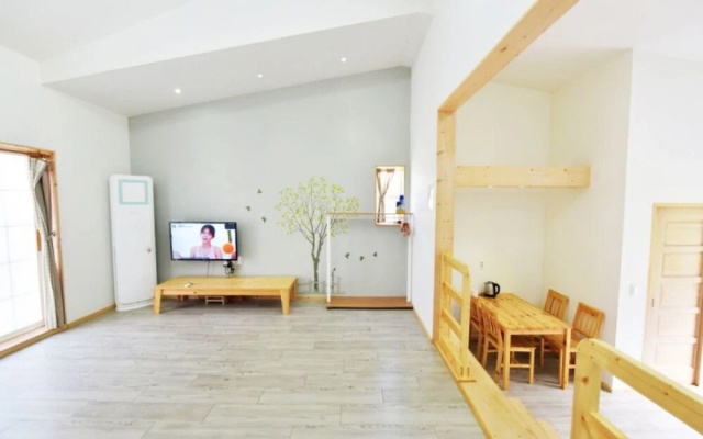 Jeongseon Cloud Ladder Pension