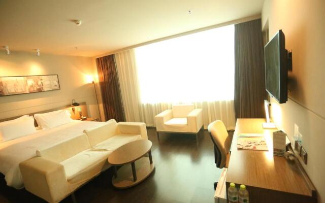 Jinjiang Inn Ulan Hot Hinggan League Government