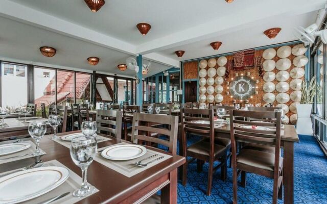 Khung Riverside Hotel