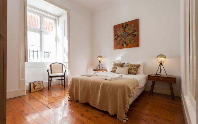 Tejo Vintage Three-Bedroom Apartment - by LU Holidays