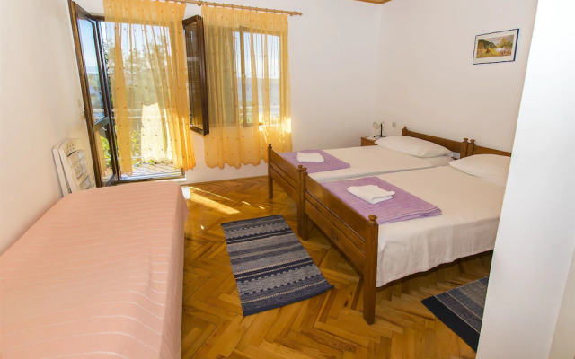 Apartment Tina Porat