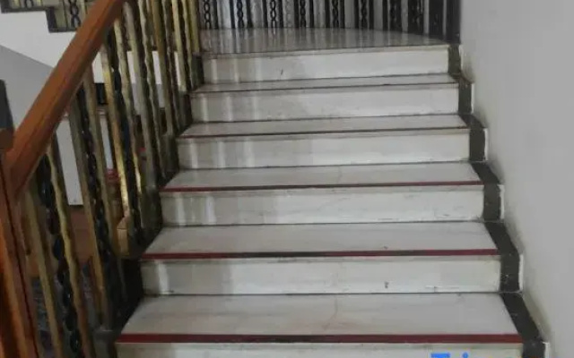 Ruiyin Chinese Hotel