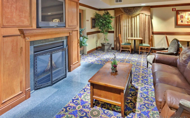 Holiday Inn Express Hotel & Suites Southfield - Detroit