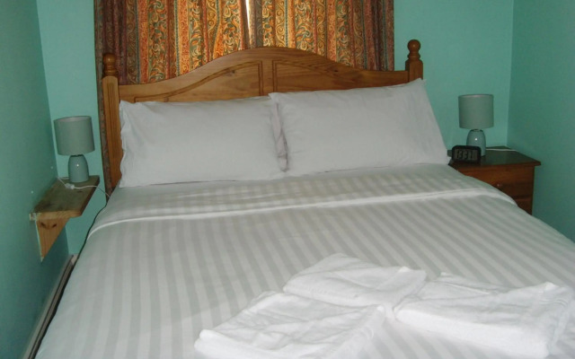Twin Lions Hotel