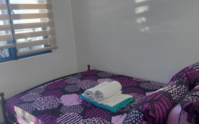 Sea res 2bedroom apartment by Elsie