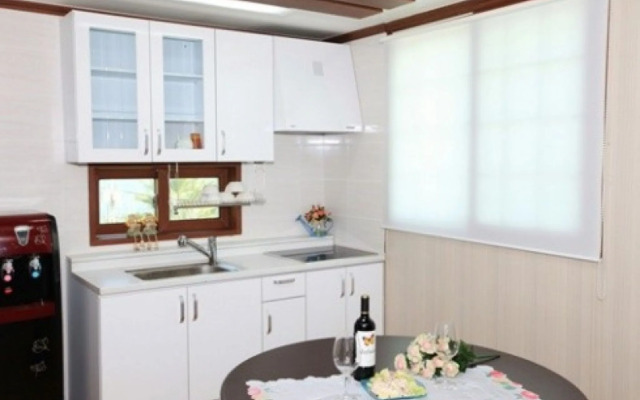 Geojedo Carib Pension