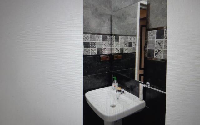 Magnificent, Refurbished Apartment in the City Center