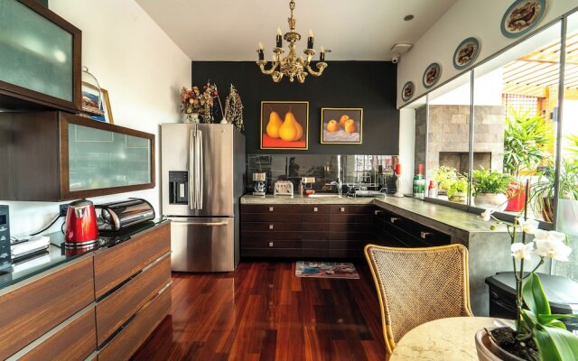 Ana Frank Boutique Hotel