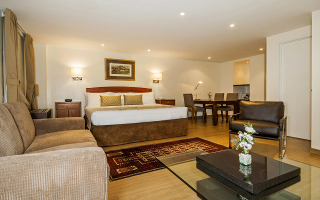 Hotel Portón de la Cabrera