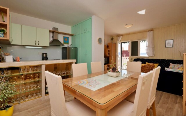 Awesome Home in Marusici With Wifi and 2 Bedrooms
