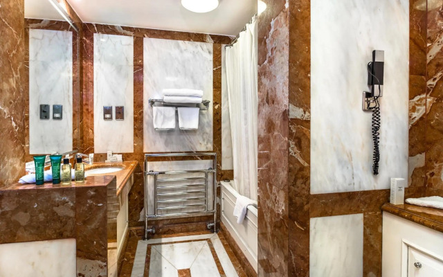 Washington Mayfair Hotel