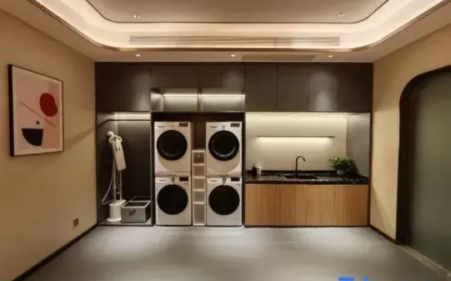 LANOU Hotel (Wanda Plaza, Jingzhou Ancient City)