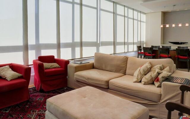 LinkHouse Majestic Mountain View