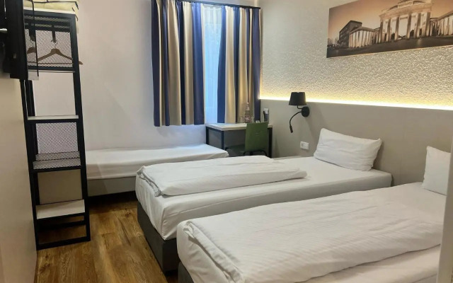 Ibis Berlin Brandenburg Park