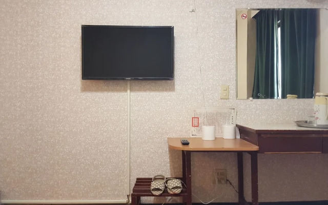 Ta Li Wu Hotel