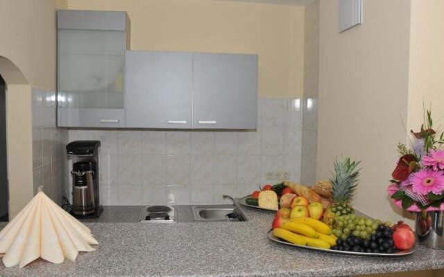 Hotel Pension garni Schwerin-Unterkunft