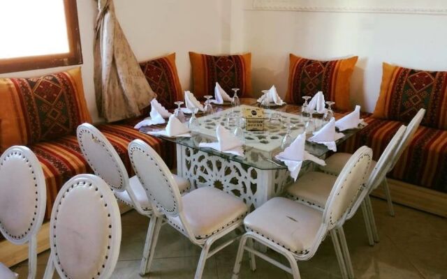 Hotel Resturant Arij