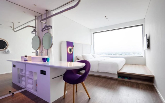 Tru by Hilton Nam Dinh City Centre