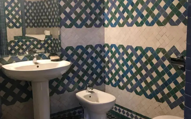Riad Au " 20 jasmins & Spa "