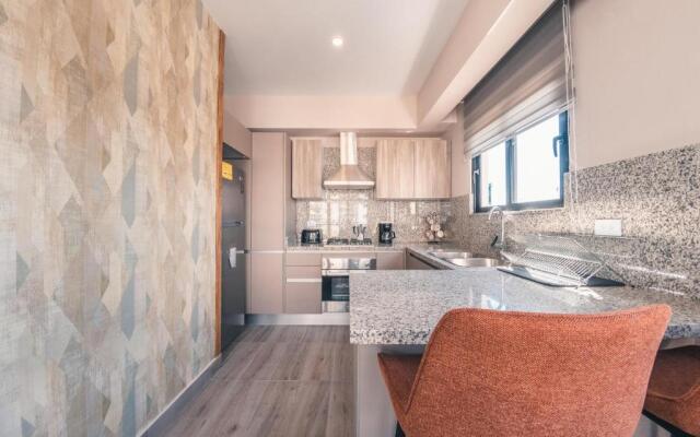 Fully Serviced Apartment at Regatta Living - 8B
