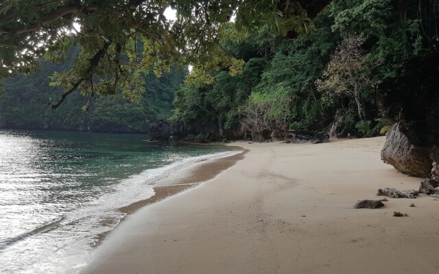 The Alternative Beach Cottages