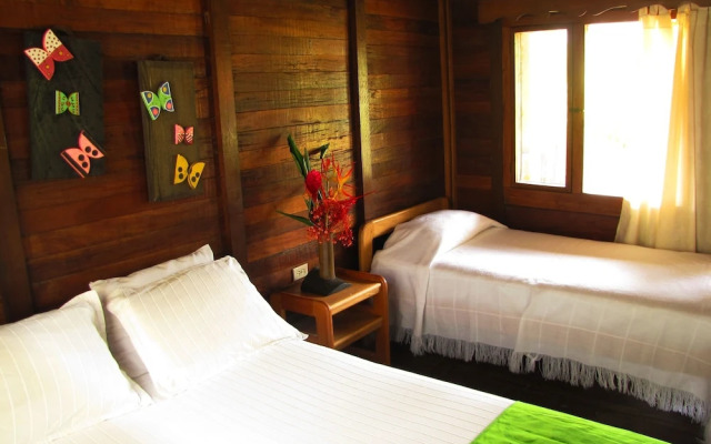 Playa de Oro Lodge