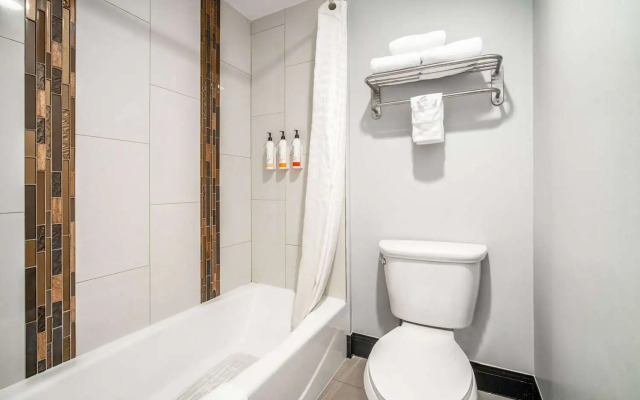 Travelodge Inn & Suites by Wyndham Bell Los Angeles Area