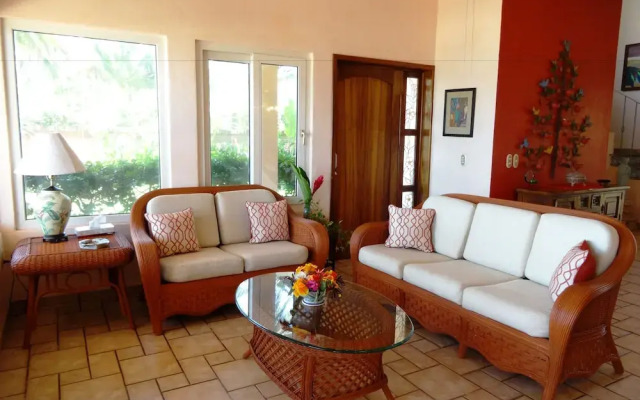 Casa Rana by Las Palmas