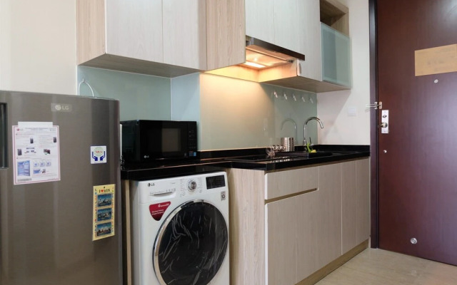 Best Price Studio Menteng Park Apartment