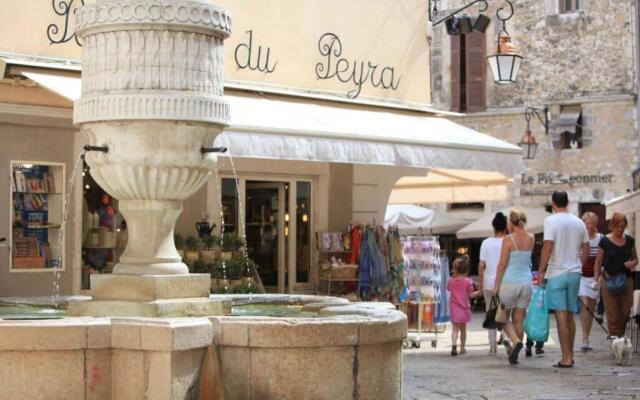 Charmant 2 pièces + terrasse entouré de verdure