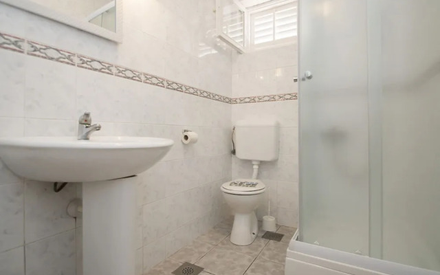 Seafront Apartment Dana