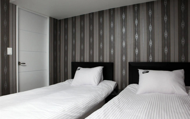 Ekonomy Hotel