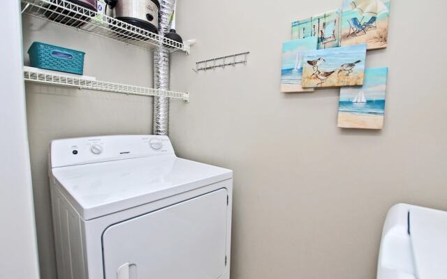 Boardwalk 183 by Youngs Suncoast