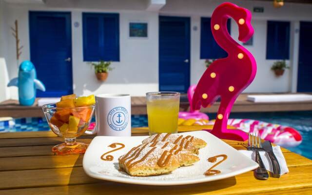 Casa del Puerto Hostel & Suites