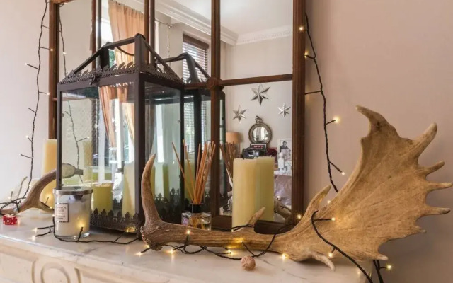 Stylish 1-bed With a Roof Terrace