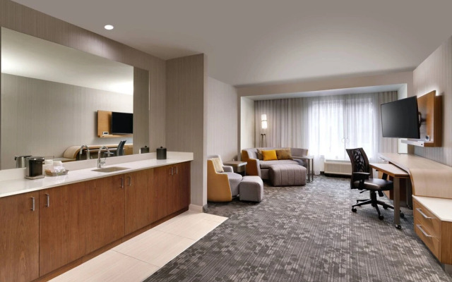 Courtyard by Marriott Atlanta Duluth Downtown