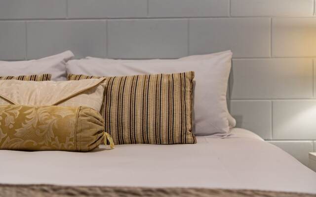 Airlie Sun & Sand Accommodation 5