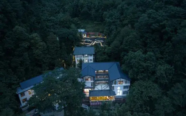 Qingchengshan Shanlishan Mijing Forest Hot Spring Guesthouse