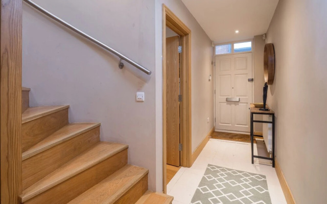 Elegant house near Regent's Park