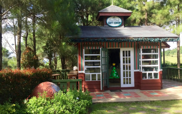 Crosswinds Resort Suites