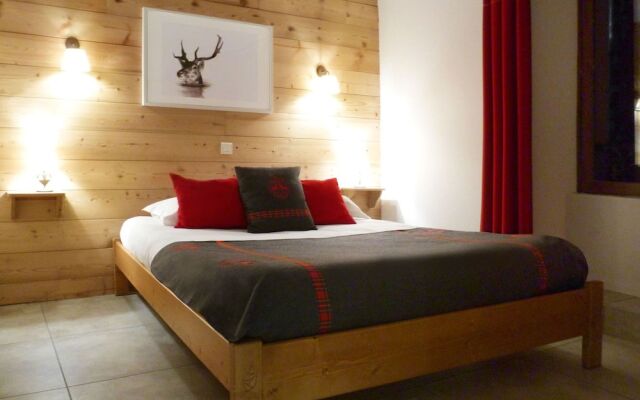 Ferm6 - 6-6p-5chbres-3sdb-120m?-10 / 12pers-valloire