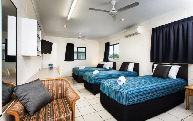 Barrier Reef Motel