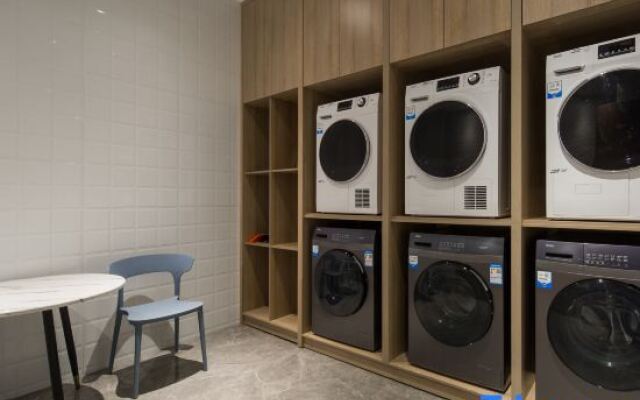 Dingjunshan Youxi Movie Hotel